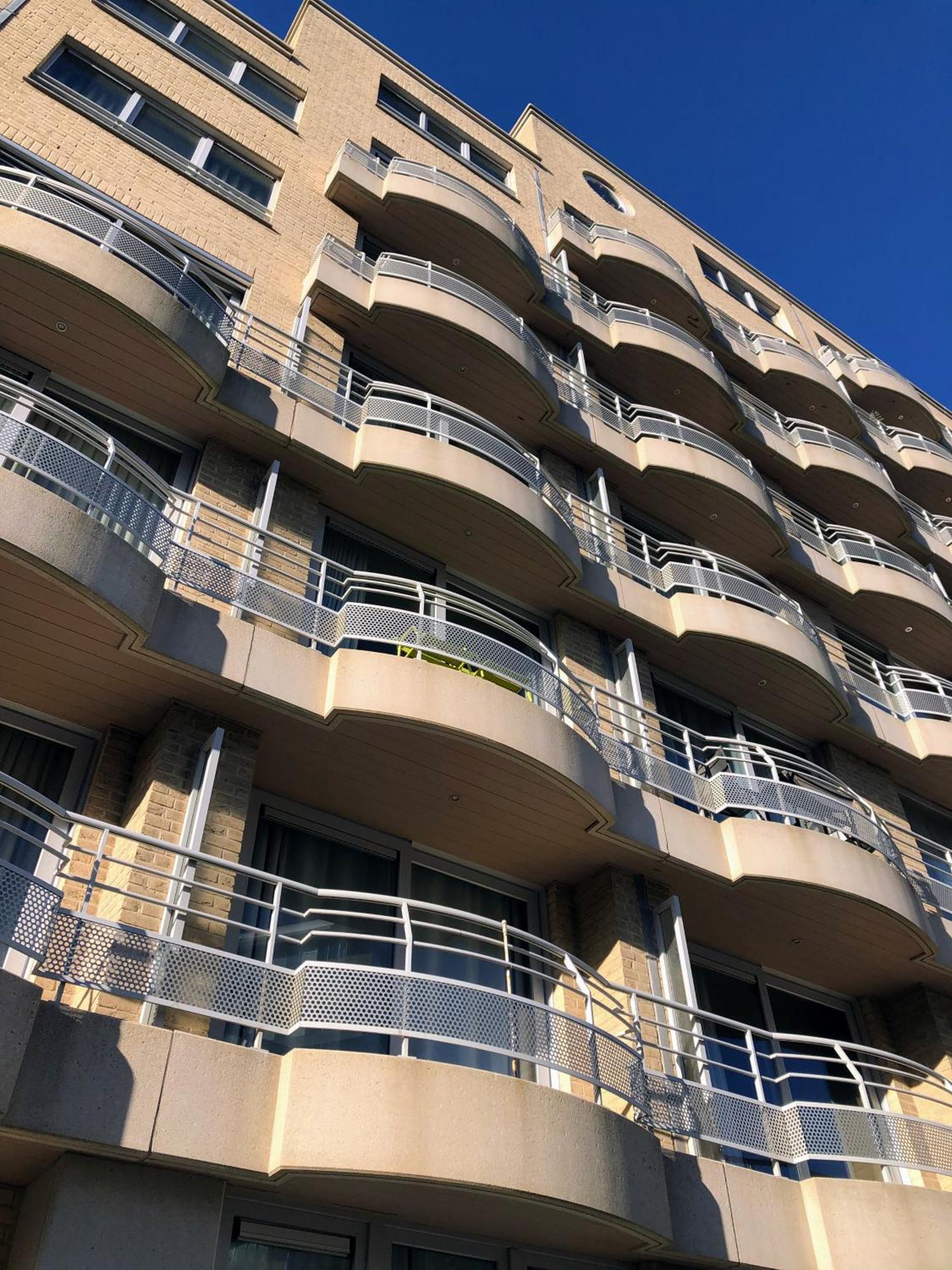 La Vie Sur - Zijdelings Zeezicht Mariakerke Ostende